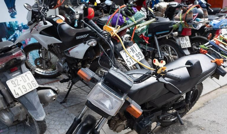 vấn nạn thuê xe máy giá rẻ ở Sài Gòn