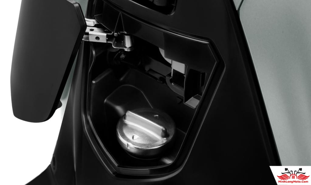 Vị trí bình xăng tiện lợi của xe SH 150i