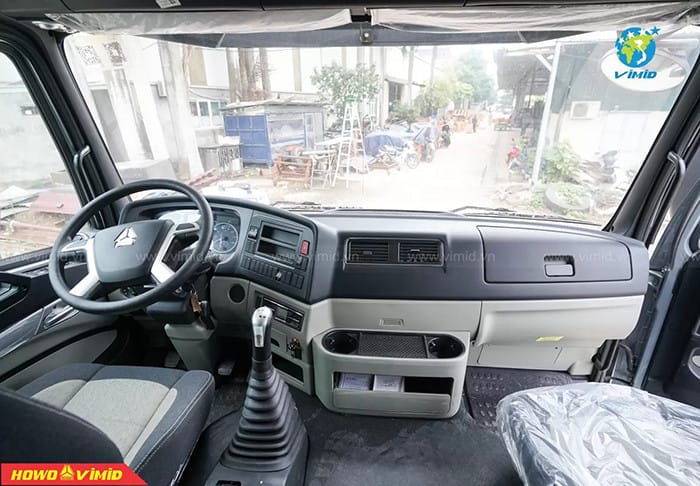 Vị trí hộp cầu chì chính trên xe tải Hino 500