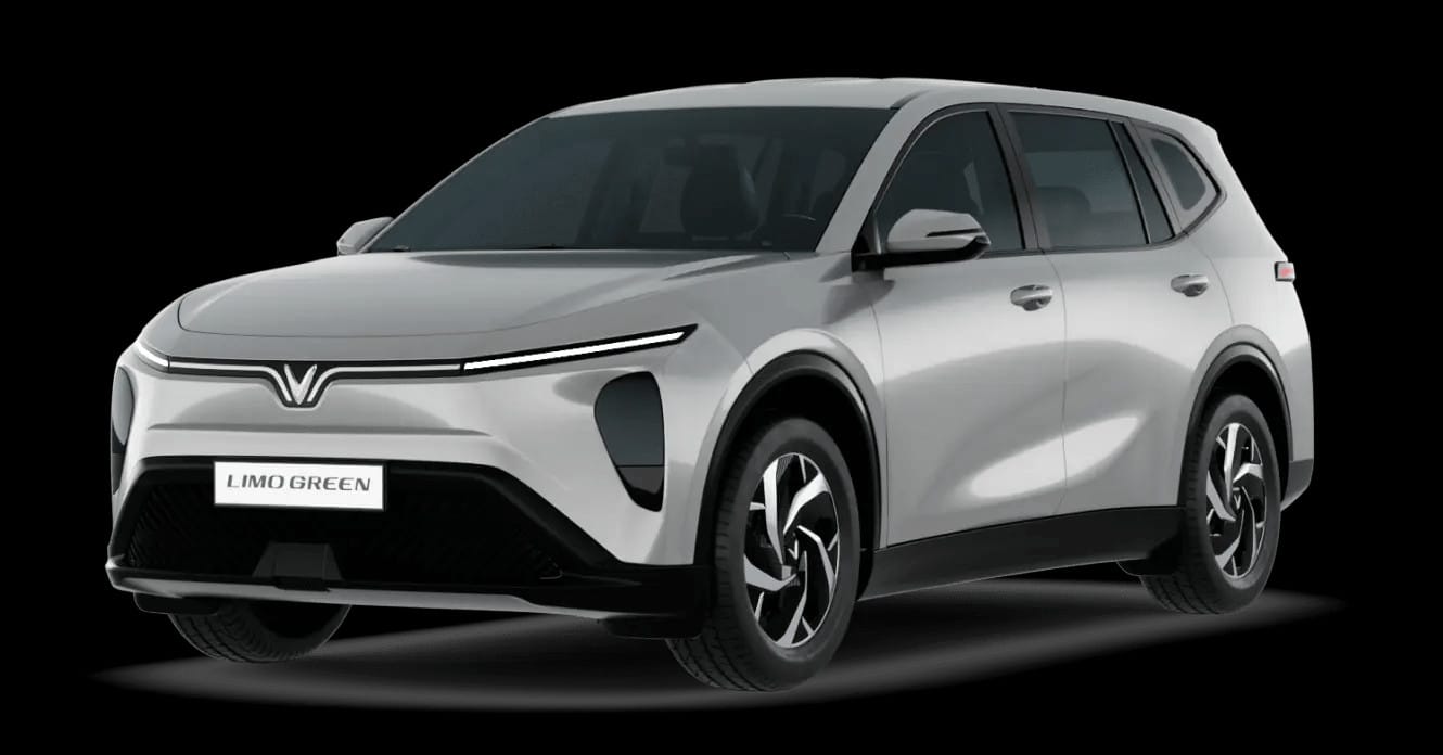 VinFast Limo Green màu bạc, giải pháp di chuyển chuyên nghiệp