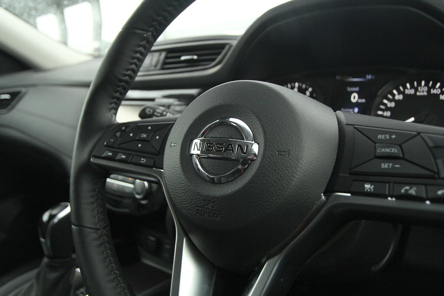 Vô lăng Nissan X-Trail 2019
