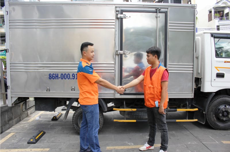 Xây dựng mối quan hệ tốt với khách hàng, giữ mối quan hệ hợp tác lâu dài