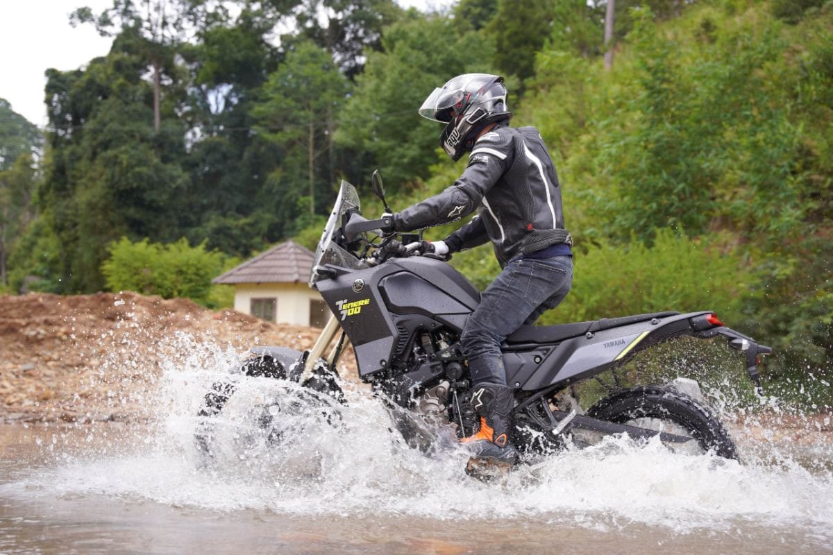 Xe Adventure Yamaha Ténéré 700 vượt địa hình