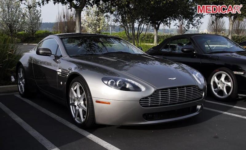 Xe Aston Martin sang trọng