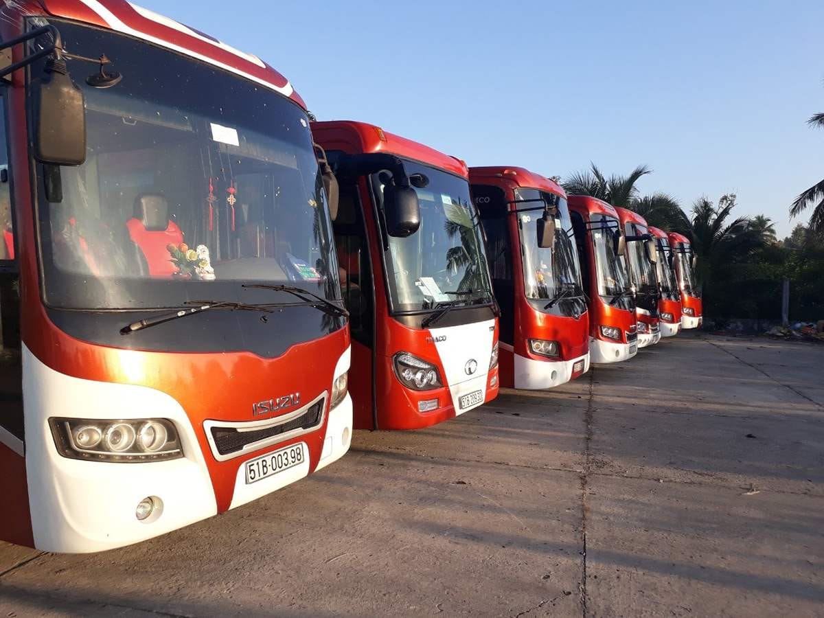 Xe Đại Ngân đời mới đi Tiền Giang
