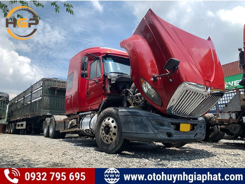 Xe đầu kéo International Prostar Maxxforce cũ, mẫu xe tải nặng được ưa chuộng cho hoạt động vận tải ở Phú Yên