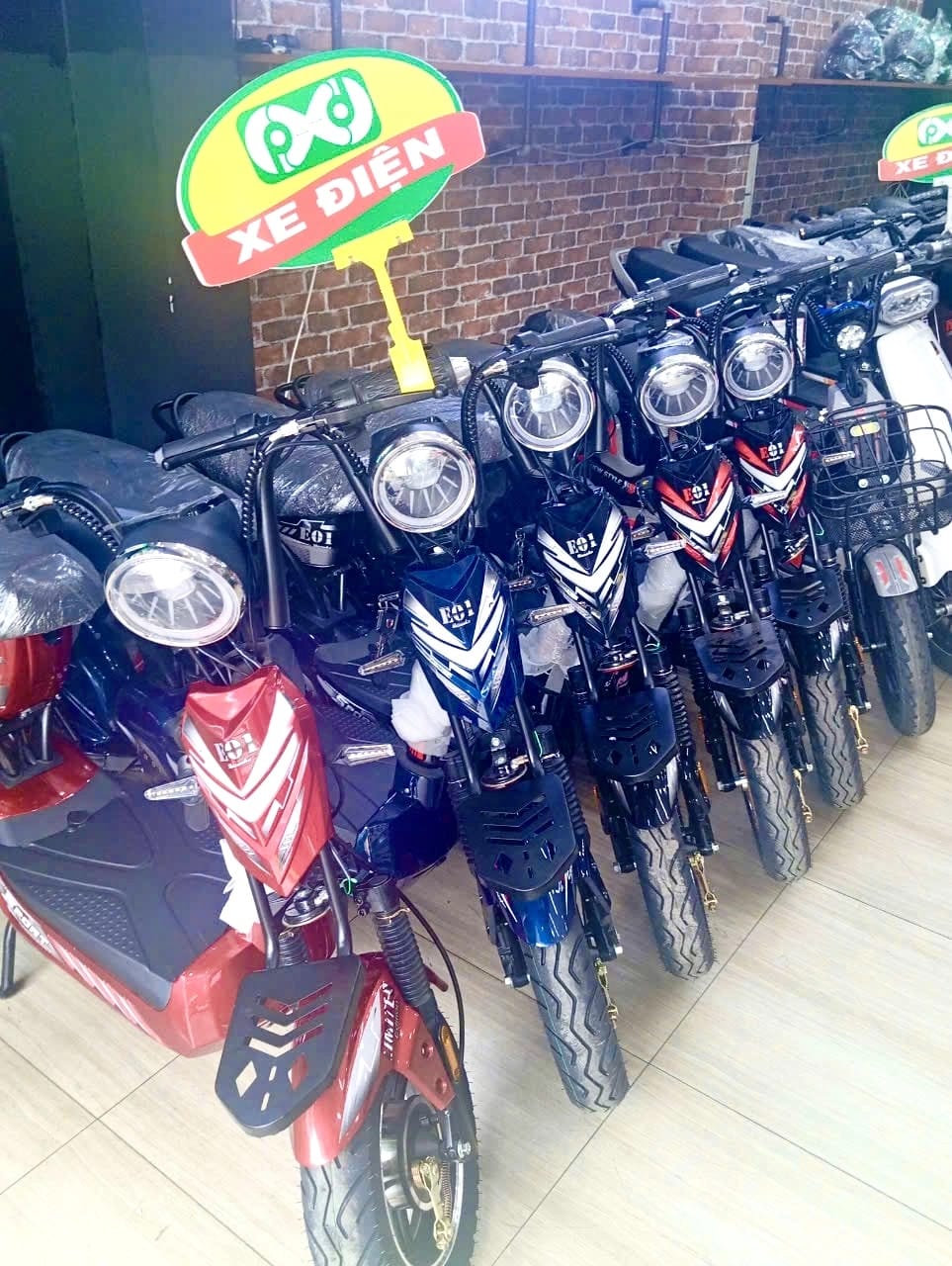 xe điện 133s kiểu dáng nhỏ gọn, phổ biến với học sinh