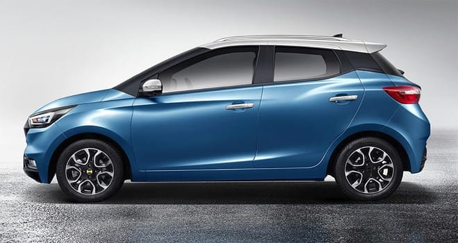 Xe điện Seiyong S1 EV màu xanh dương, mẫu hatchback cỡ nhỏ lý tưởng cho đô thị, thể hiện sự tiện nghi của dòng xe hạng A.