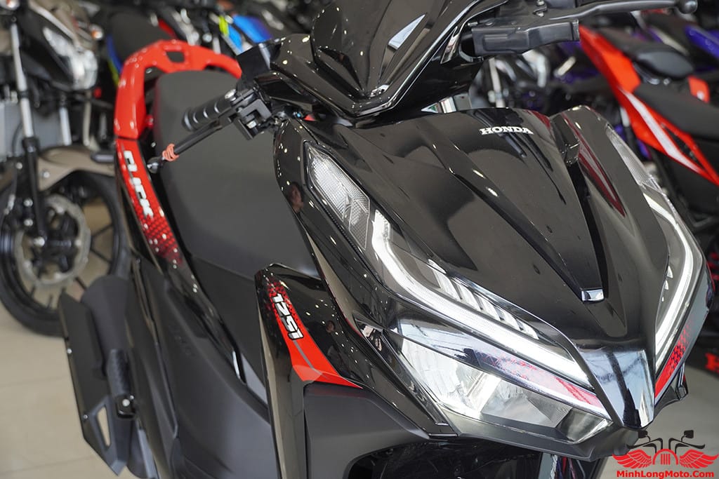 Xe Honda Click 125i màu đỏ đen, mẫu xe tay ga nhập khẩu được quan tâm về giá cả
