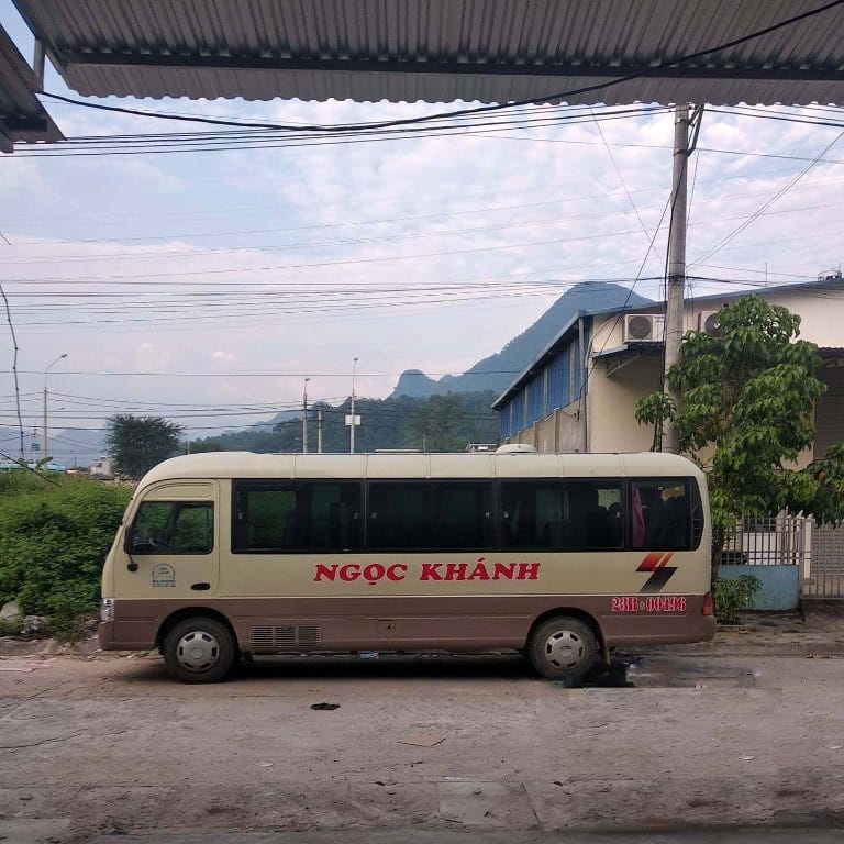 Xe khách Ngọc Khánh chất lượng cho tuyến Mèo Vạc Hà Giang