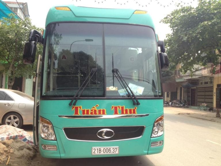 Xe khách Tuấn Thư phục vụ tuyến Yên Bái Lào Cai