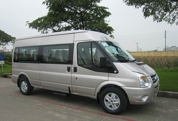Xe limousine Việt Trung đón trả khách tại Hà Nội và Móng Cái, phục vụ nhu cầu di chuyển tiện lợi