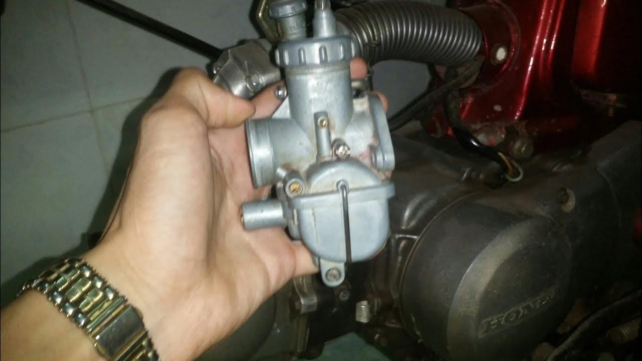 Xe máy bị chảy xăng do đâu