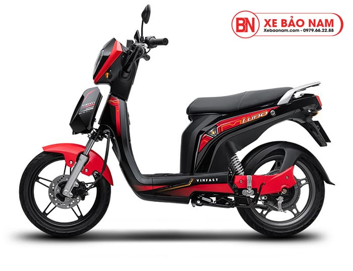 xe máy điện Ludo VinFast màu đỏ nổi bật