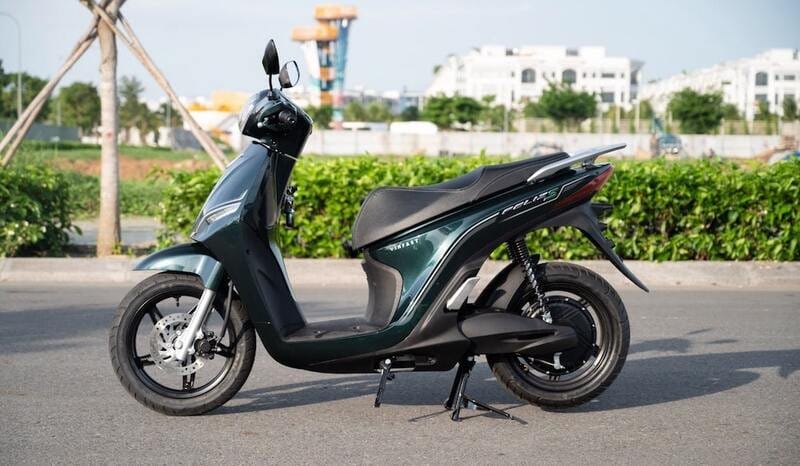 Xe máy điện màu xanh rêu tương sinh mang lại may mắn cho mệnh Hỏa