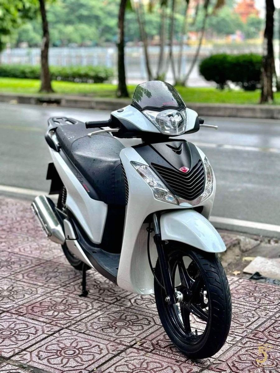 Xe SH 150i vận hành tinh tế và linh hoạt trên mọi cung đường