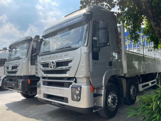 xe tải 20 tấn với kích thước tổng thể lớn