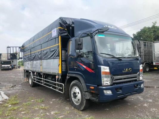 Xe tải 9 tấn với kích thước thùng lớn, hiệu quả vận chuyển