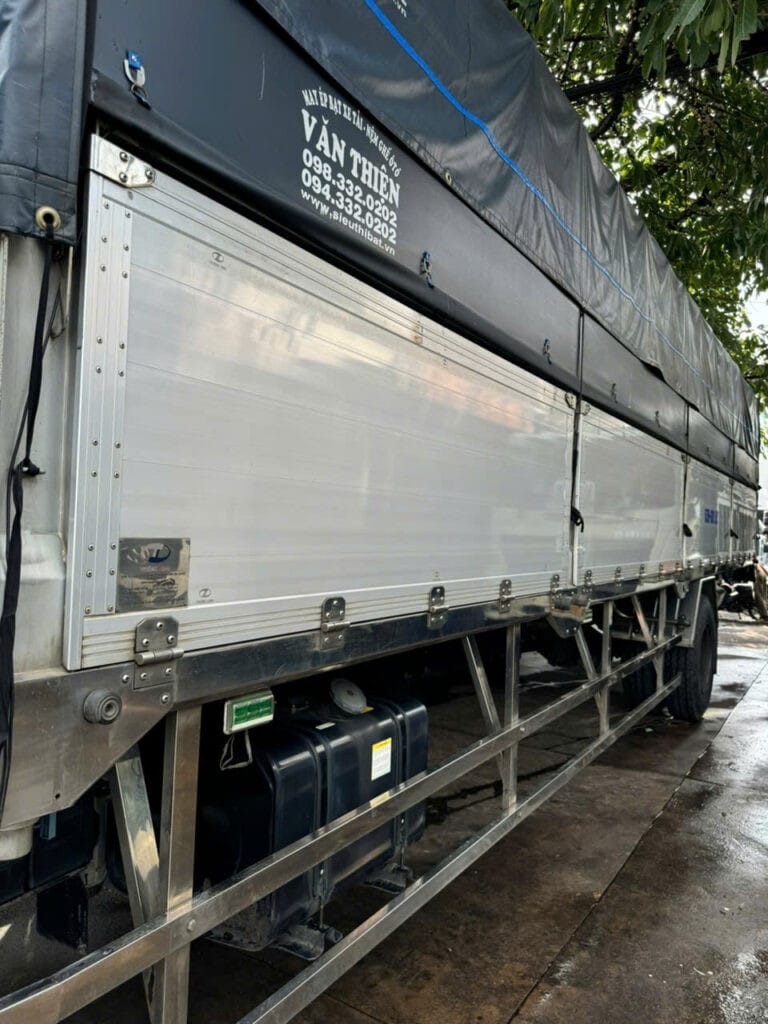 Xe tải Hino 8 tấn cũ thùng mui bạt dài 10m