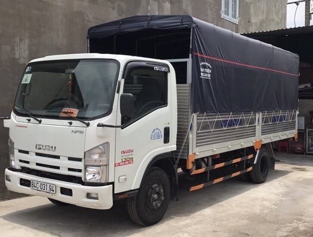 Xe tải Isuzu 3.5 tấn đời cũ