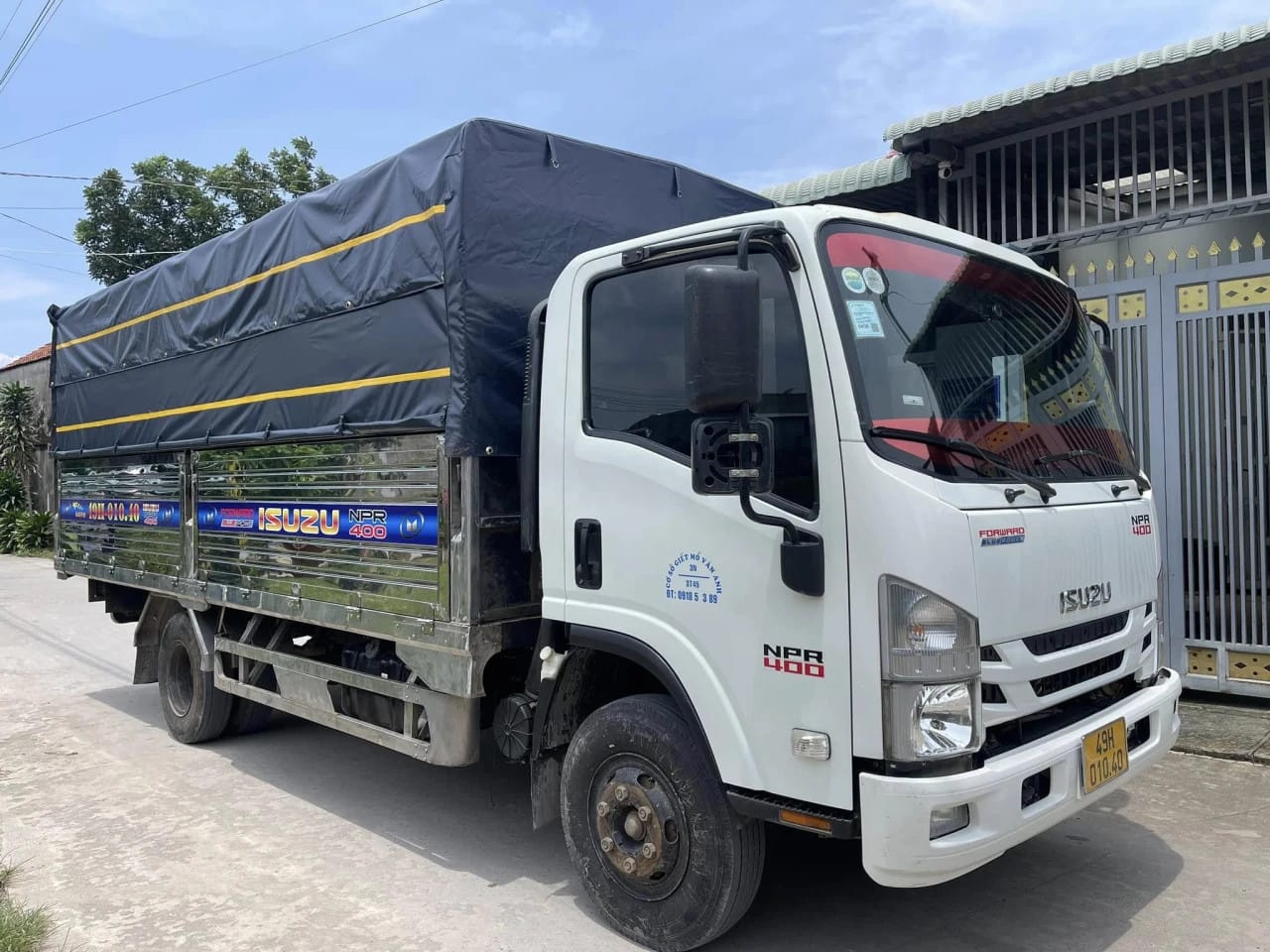Xe tải Isuzu cũ 3.5 tấn đời 2018