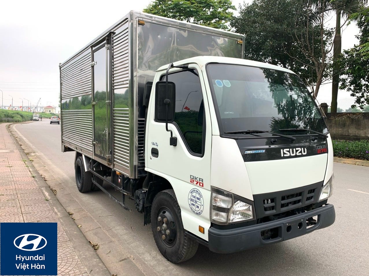 xe tải isuzu qkr270 cũ 2.5 tấn hà nội