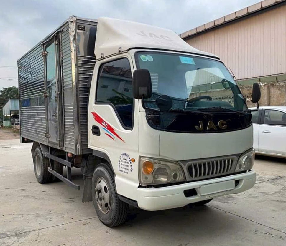 Xe tải Jac 2.4 tấn cũ thùng kín, một lựa chọn xe tải cũ giá dưới 150 triệu đáng cân nhắc