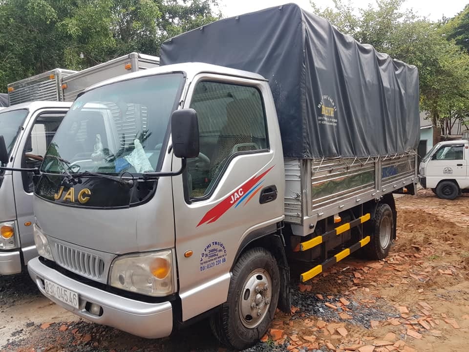 Xe tải JAC cũ phổ biến