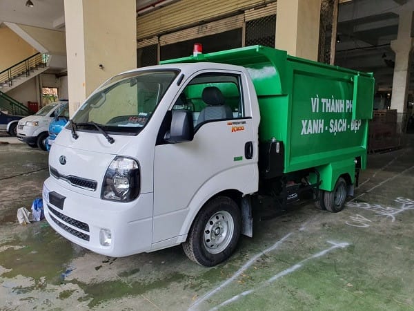 Xe tải Kia Frontier K250 thùng lửng gắn giá chở kính