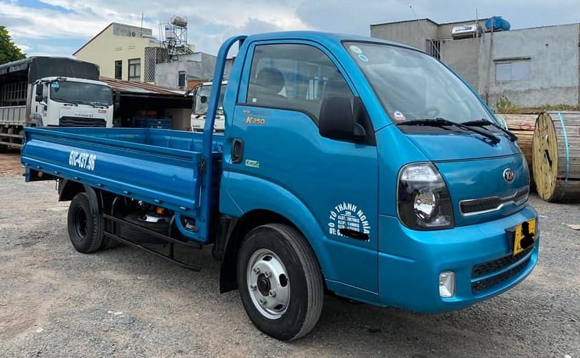 Xe tải KIA K250 cũ thùng lửng đời 2019 đang được rao bán