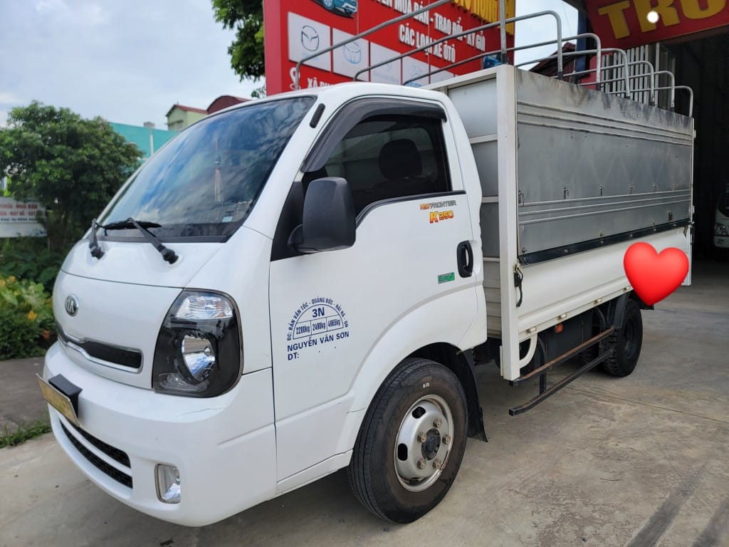Xe tải Kia K250 cũ thùng mui bạt đời 2019