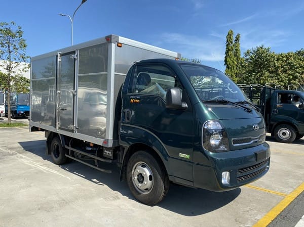 Xe tải Kia K250 màu xanh rêu