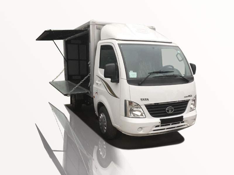 Xe tải Tata 990kg thùng kín cánh dơi Super ACE - giải pháp kinh doanh linh hoạt