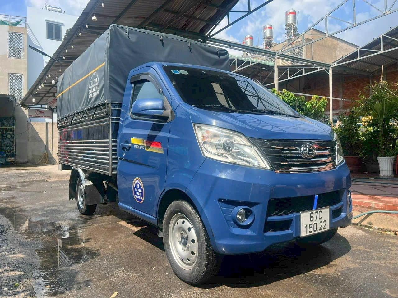 Xe tải Tera 100 thùng kín cũ