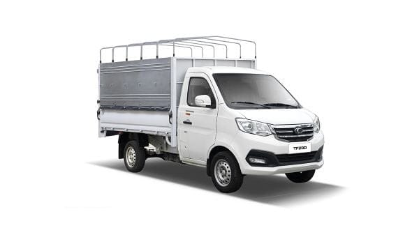 Xe tải Thaco Frontier TF230 trang bị thùng mui bạt linh hoạt