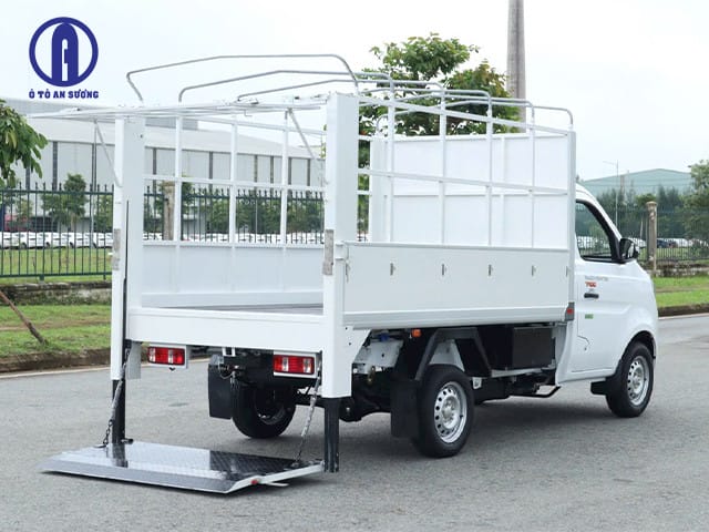 Xe tải Thaco TF230 thùng lửng 1 tấn cũ cho vận chuyển đa năng