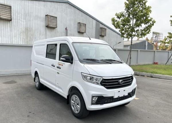 Xe tải van Thaco Frontier TF450V 5 chỗ tiện dụng