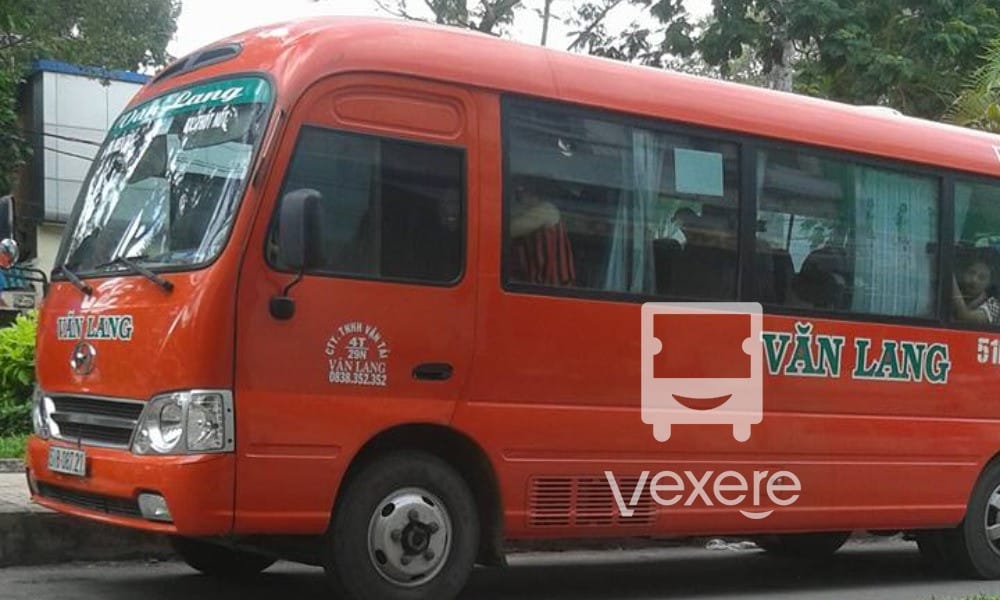 Xe Văn Lang 16 chỗ hiện đại, sạch sẽ trên tuyến Vũng Tàu – Cần Thơ