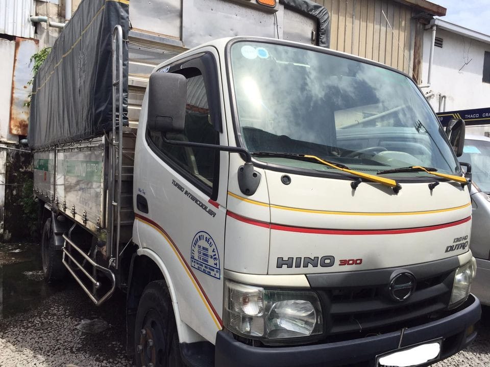 Xem xe tải 5 tấn cũ Hino đời 2014 nhập khẩu Indonesia